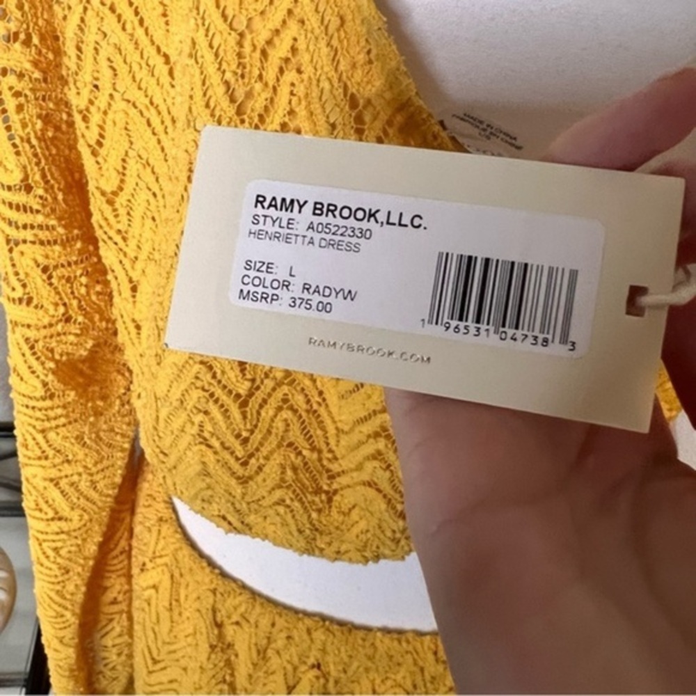RAMY BROOK Henrietta Dress Yellow Textured Size Large NWT Cutout Flare Sleeve - Picture 5 of 12